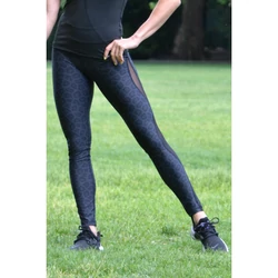 Kép 4/4 - Fekete párduc mintás flame női fitness tüll leggings
