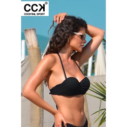 Kép 2/3 - Fekete, csipkés, push up bandeau bikini felső.