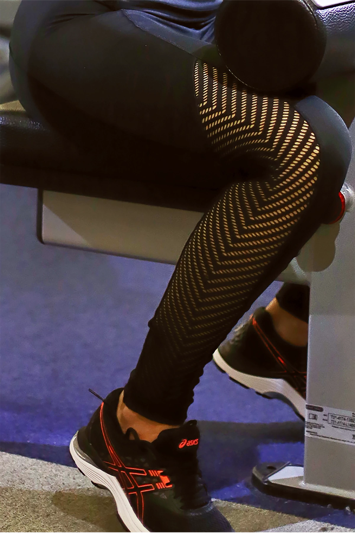 BLACK LACE LEGGINGS